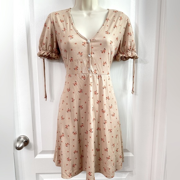 See You Monday Beige/Cream Floral Fit & Flare Mini Dress - Picture 1 of 4